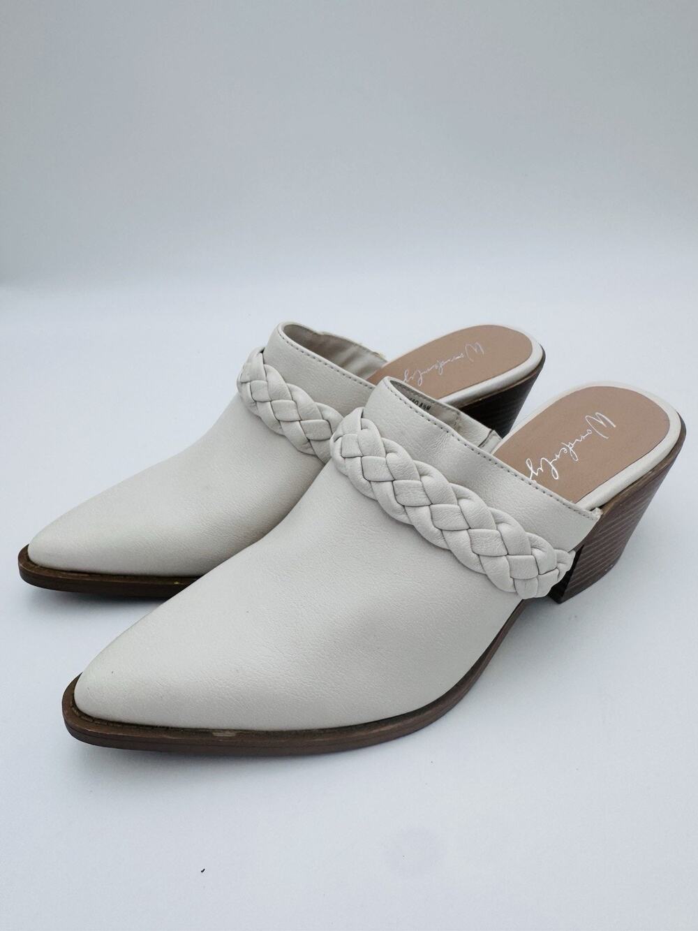 Wonderly Lasso Women’s 8.5M White Braided Western Mule Pointed Toe Heels